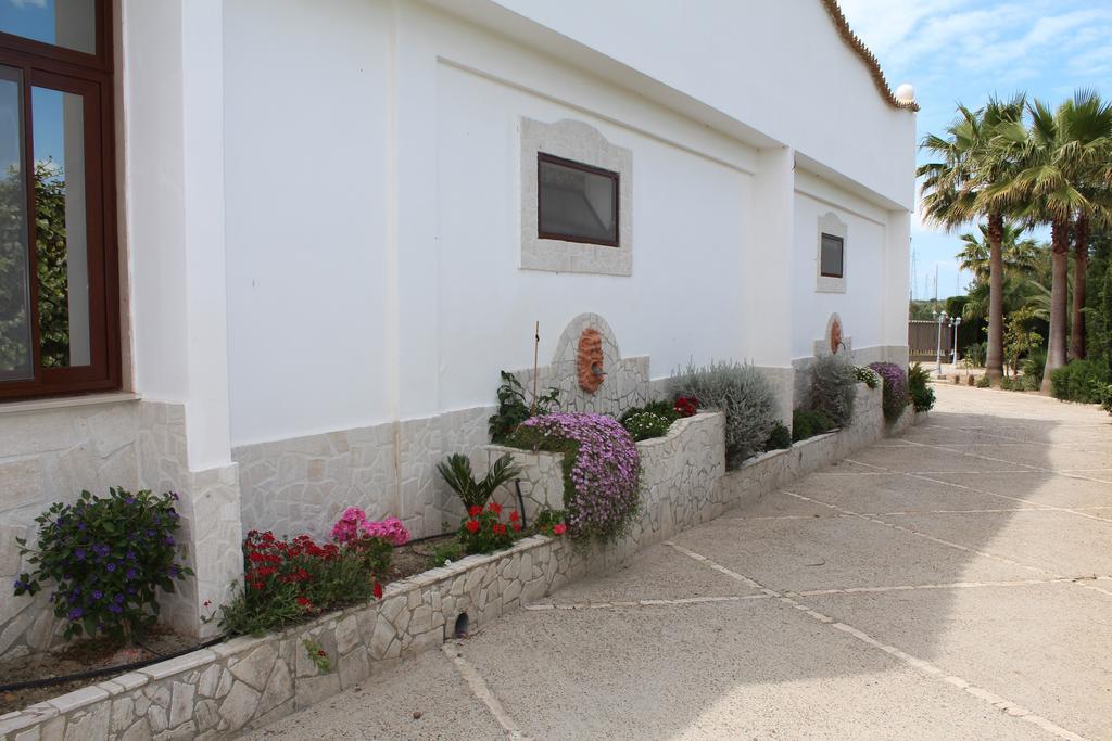B&B Barletta Acasamia Con Parcheggio Privato 外观 照片